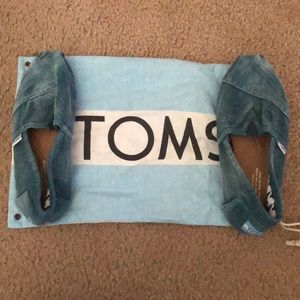 Blue corduroy TOMS